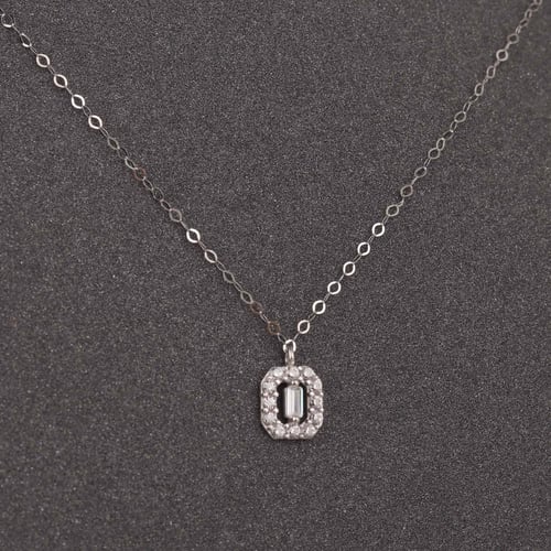 عقد ذهب مربع ( عيار 18 )