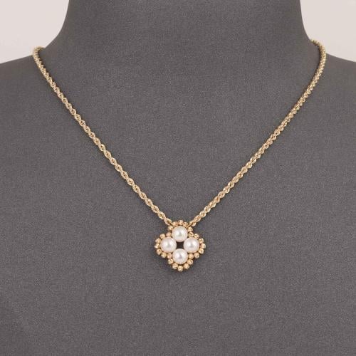 عقد ذهب زهرة اللؤلؤ ( عيار 18 )