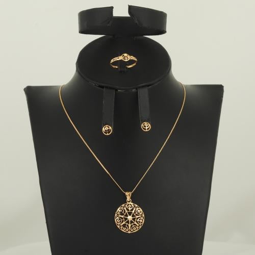 طقم ذهب دائرة مزخرفة ( عيار 21 )