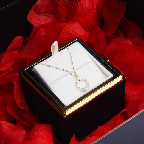 تغليف هدايا مع وردة دائمة لون الكحلي