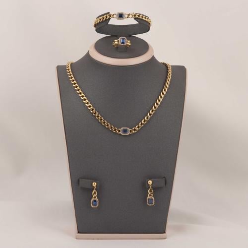 طقم ذهب جنزير بفص زركون ( عيار 18 )