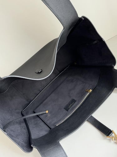 YSL Le 5 À 7 Bea Tote Bag