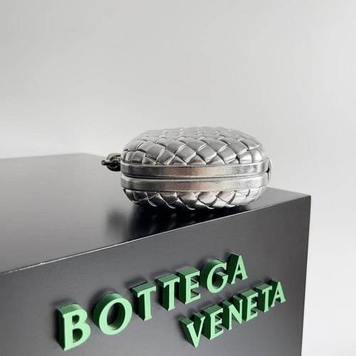Bottega Veneta Knot Intrecciato Metallic Clutch