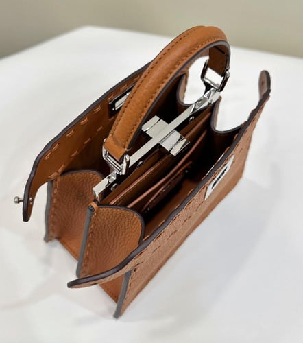 FF peekaboo petite 20cm