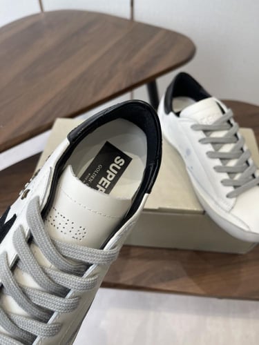 GGDB Sneakers