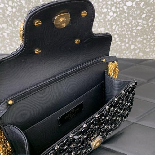 Valentino Garavani Locò Small / فالنتينو جارافاني...