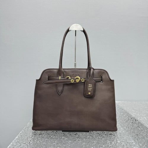 MiuMiu aventure nappa 40cm