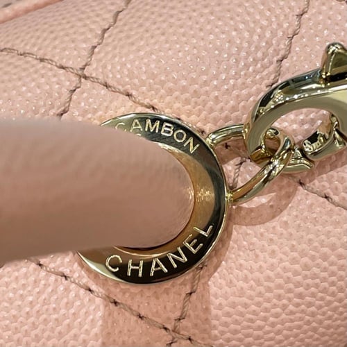 ‏Chanel Coco Handle Bag – Light Pink Caviar Leathe...