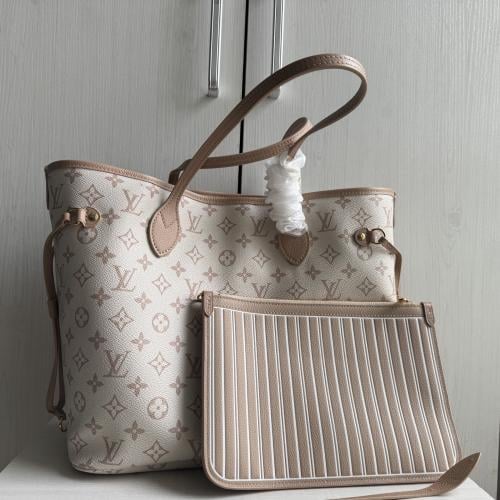 Louis Vuitton Neverfull Inside Out MM / حقيبة لويس فويتون نيفر فول إنسايد آوت MM