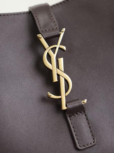 YSL Large Le 5 À 7 Shoulder Bag in Leather