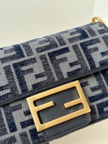 Fendi Baguette / فندي باغيت