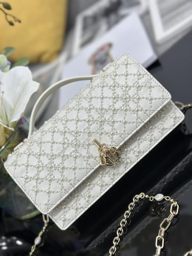 Miss Lady Dior / ليدي ديور