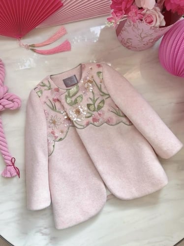 طقم همسة الأزهار المميز