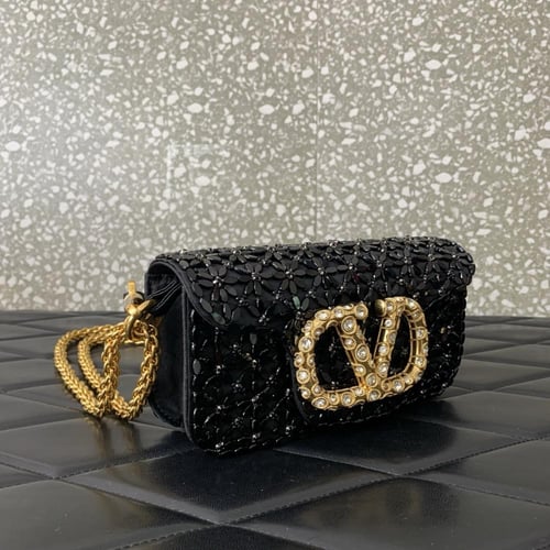 Valentino Garavani Locò Small / فالنتينو جارافاني...