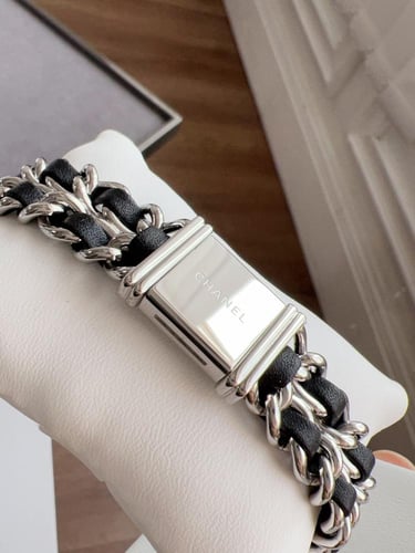 Chanel Premiere Mini Watch – Pink Leather & Steel...