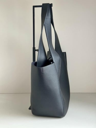 YSL Le 5 À 7 Bea Tote Bag