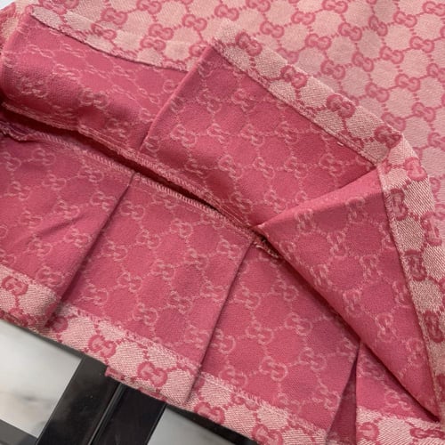 فستان بناتي وردي قوتشي