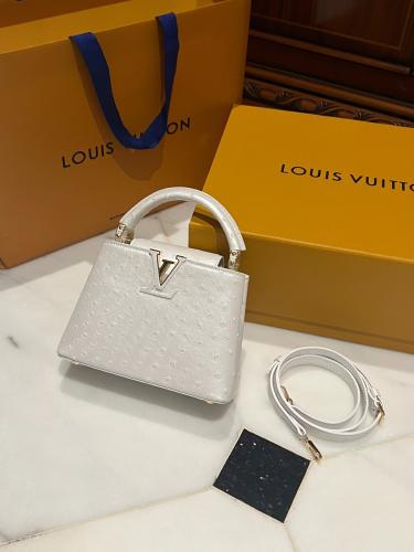 LV capucines 21cm
