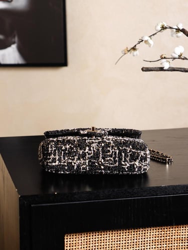 Chanel Mini Shoulder Bag 21cm