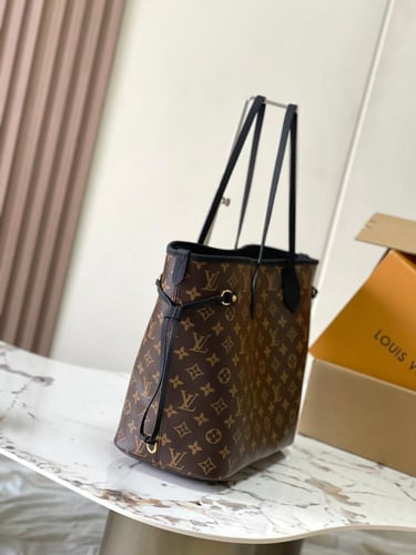 LV neverfull inside out 31cm