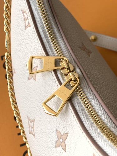 Louis Vuitton Loop Monogram