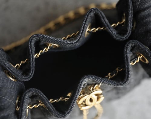 Chanel small 25 bag / حقيبة شانيل صغيرة 25