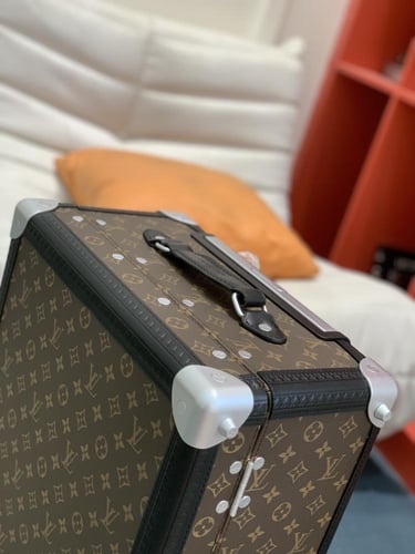 شنطة سفر لويس فيتون LV Luggage Bag