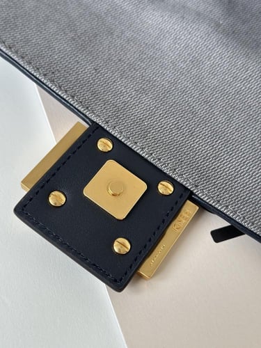 Fendi Baguette / فندي باغيت