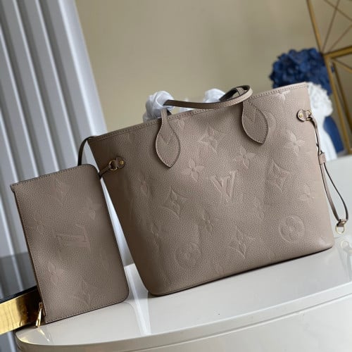 توت باق Neverfull