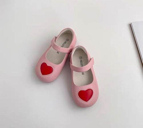 طقم مميز دولتشي غابانا باللون الوردي