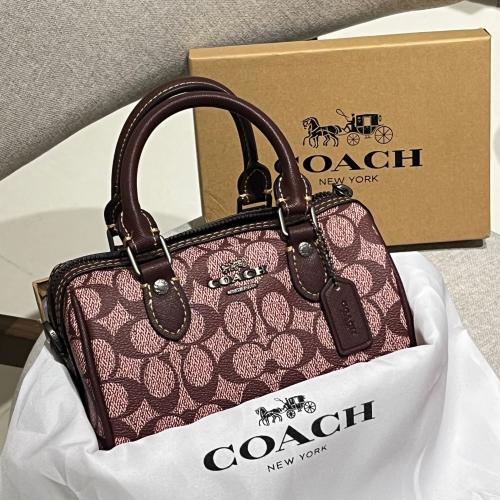 كوتش لون برغندي