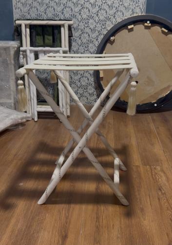 طاوله مخمل حجم كبير