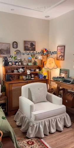 كرسي كنب مفرد روماني