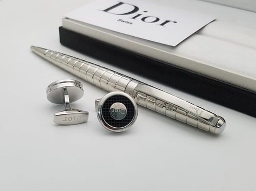 قلم وكبك ماركة ديور