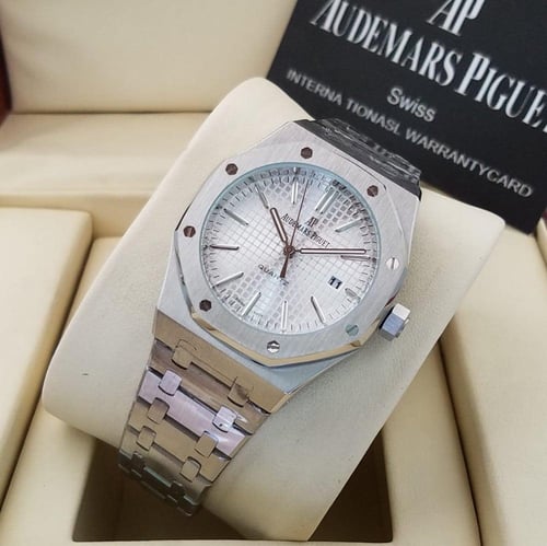 ساعة ادمر بياجيت