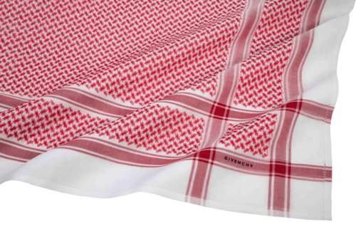 شماغين جيفنشي بسعر واحد