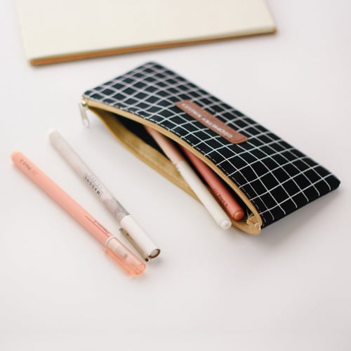 مقلمة مخططة أسود أبيض