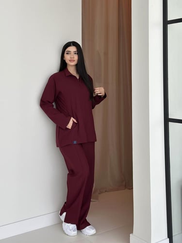 جاكت نسائي لون عنابي