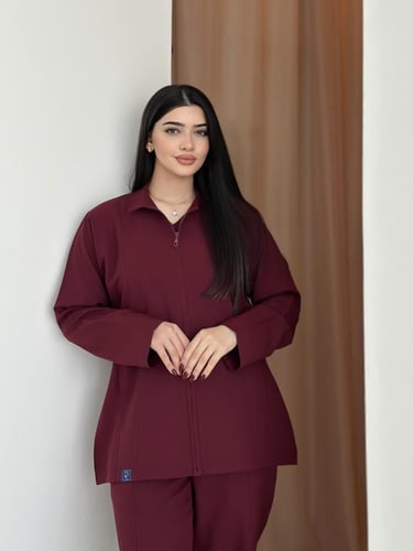 جاكت نسائي مع سكراب لون عنابي