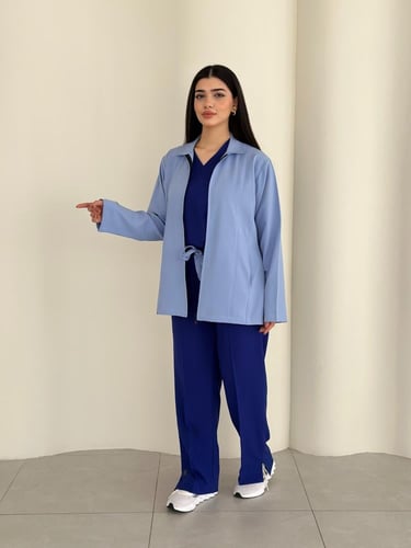 جاكت نسائي سماوي مع سكراب رويال بلو