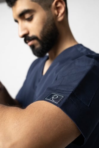 سكراب رجالي كامل لون كحلي