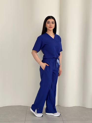 جكت نسائي مع سكراب لون Royal Blue