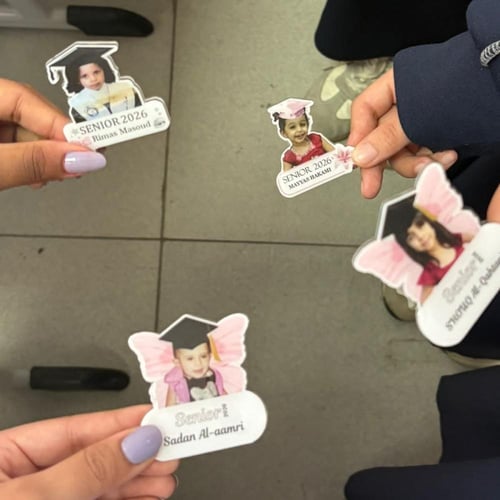 بروش سينيور اجنة الفراشة مثلث