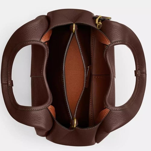 شنطه كوتش لانا حجم ٢٣