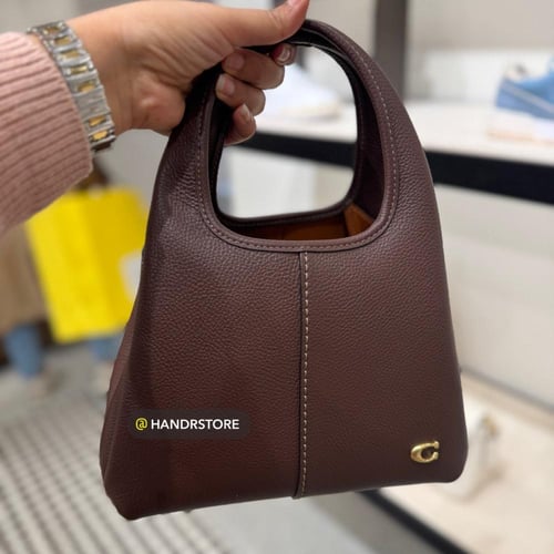 شنطه كوتش لانا حجم ٢٣