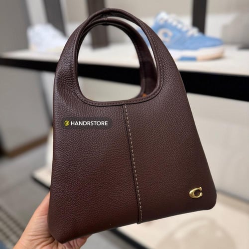 شنطه كوتش لانا حجم ٢٣