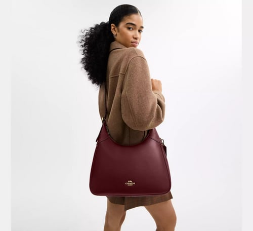 شنطه كوتش Ella Shoulder Bag