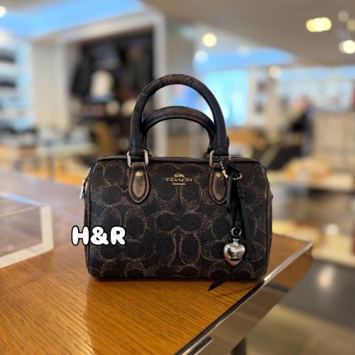 شنطه كوتش Mini Rowan Crossbody