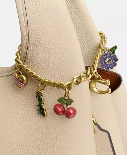 اكسسوار كوتش bag charm