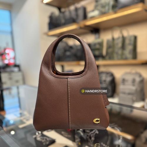 شنطه كوتش لانا حجم ٢٣